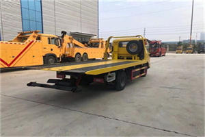 巴州非事故拖车