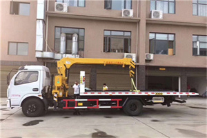 巴州附近汽车轮胎更换